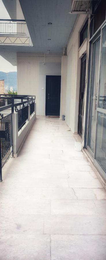 Walnut Home Apartment Near Ancient Olympia Kréstena 外观 照片